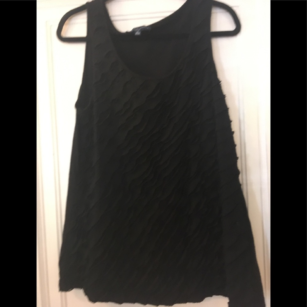Garfield and marks black ruffled tank